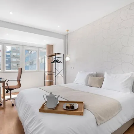 Apartment Modern By Cm Amadora