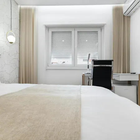 Modern By Cm * Amadora