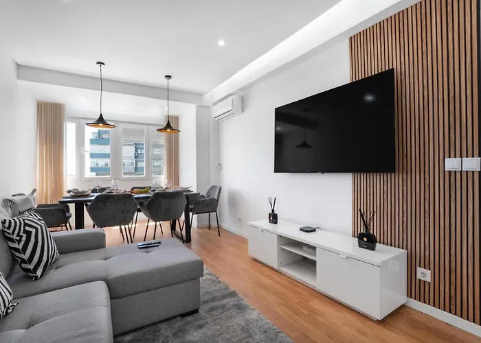 Modern By Cm Daire *